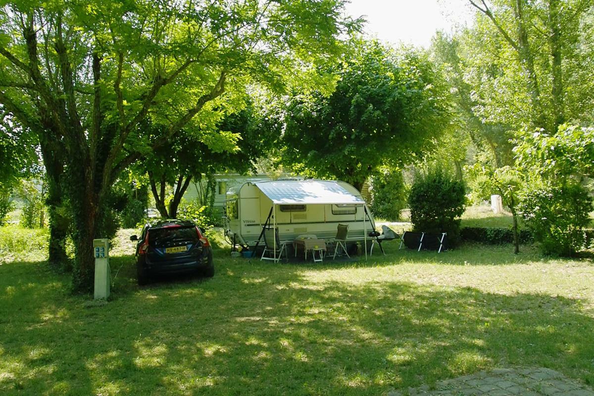Le Moulin De Cost Hotel Buis-les-Baronnies Bagian luar foto